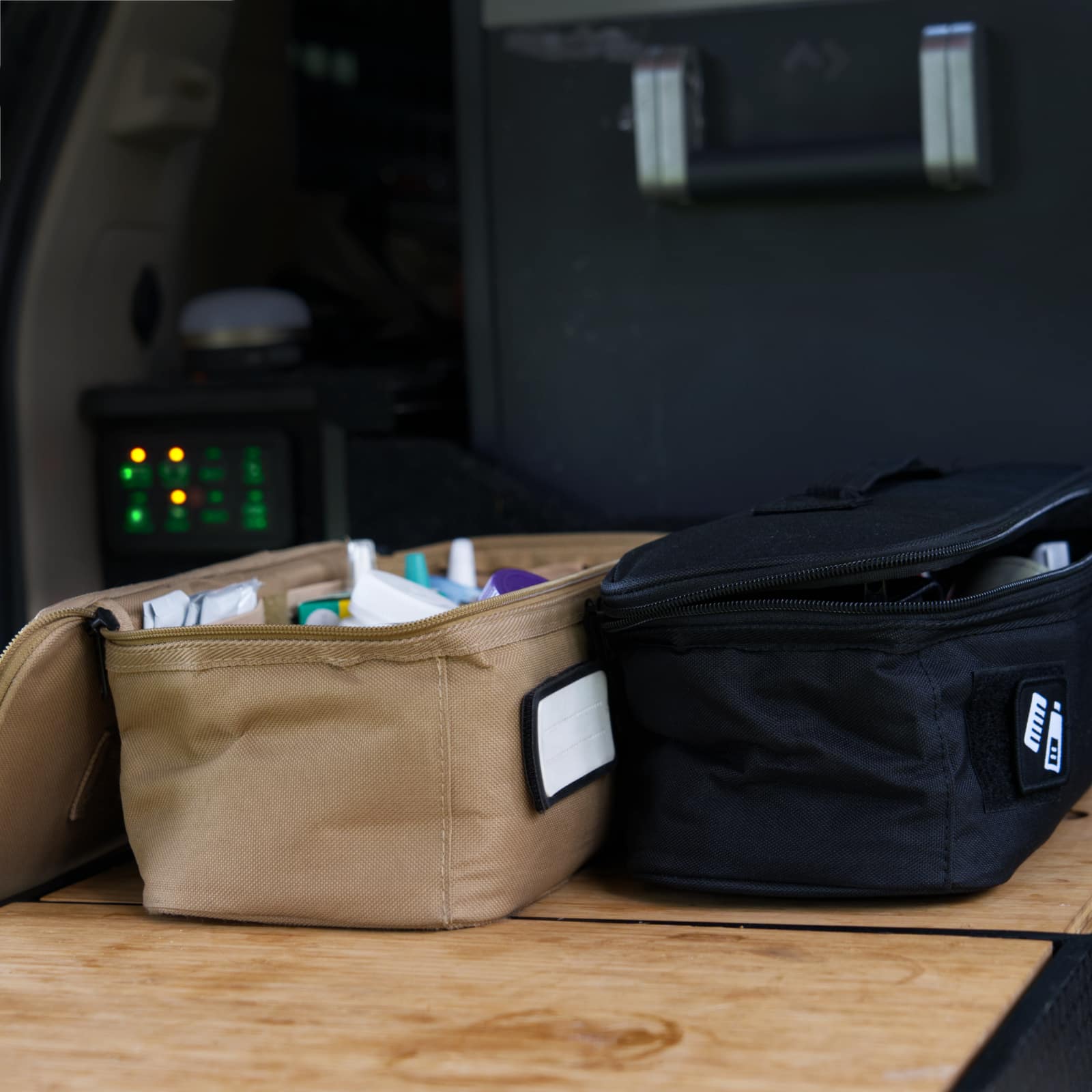 KEMPOVACÍ TAŠKA OFFLANDER OFFROAD HORIZONTAL 4L KHAKI