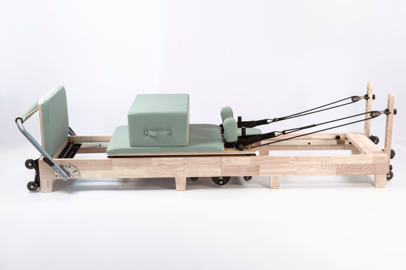 Toorx Liveness PTX3000 Reformer do pilatesu składany drewniany