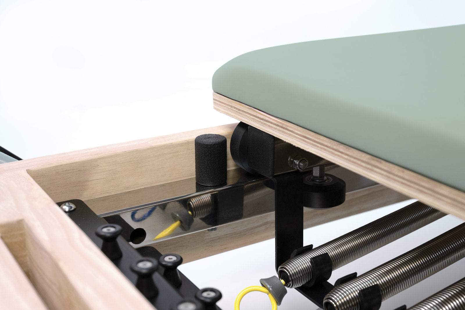 Toorx Liveness PTX3000 Reformer do pilatesu składany drewniany