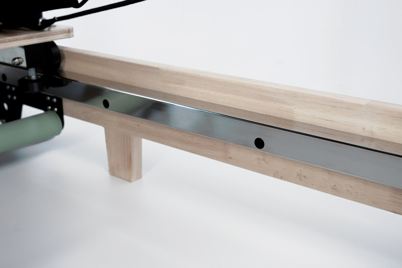 Toorx Liveness PTX5000 Reformer do pilatesu drewniany