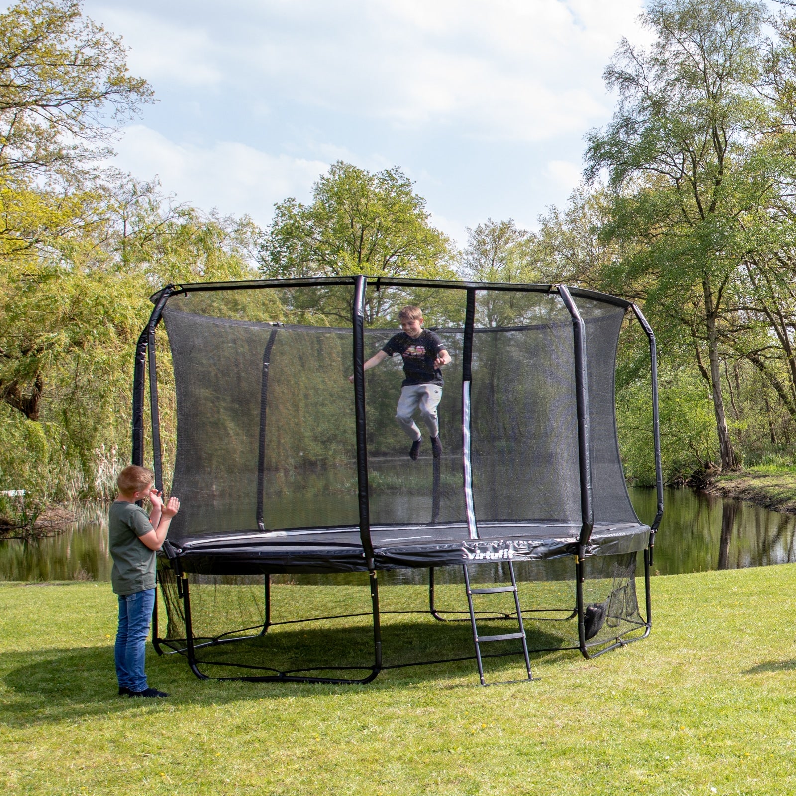 VIRTUFIT TRAMPOLINA PREMIUM Z SIATKĄ BEZPIECZEŃSTWA 366 CM