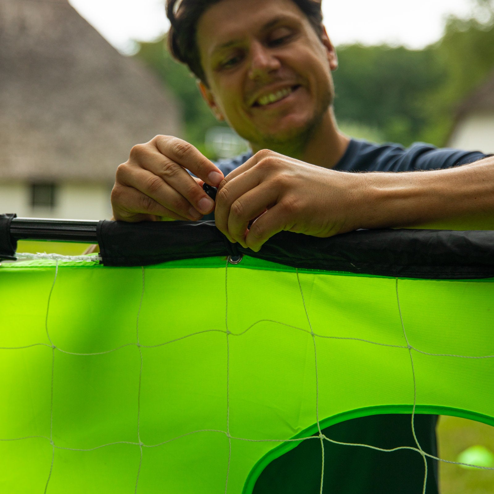 VIRTUFIT BRAMKA PIŁKARSKA Z PŁACHTĄ DO STRZELANIA 215 X 150 CM