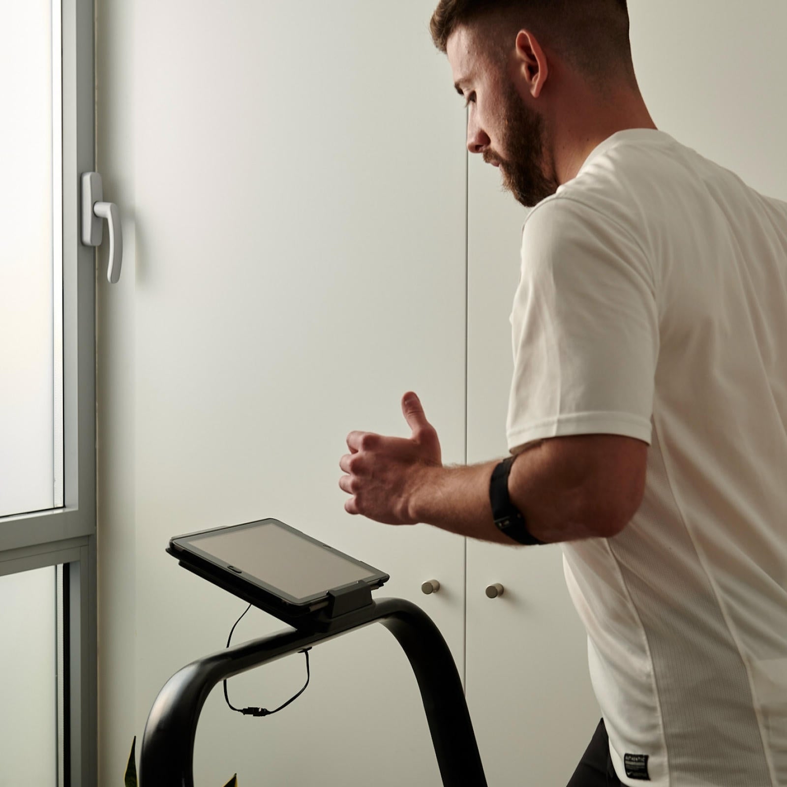 Bodytone ZROTH Curved Bieżnia mechaniczna