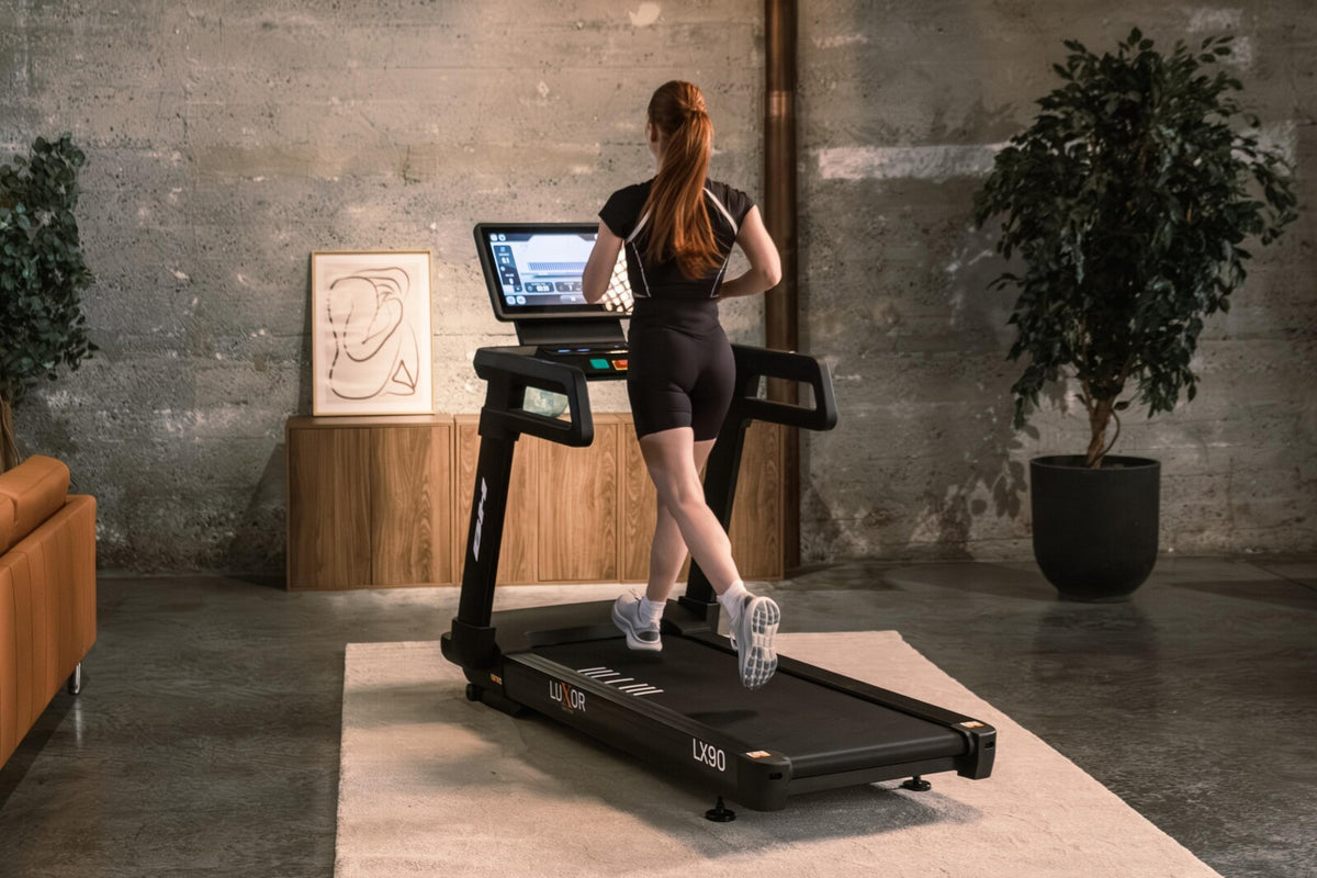 BH Fitness Luxor LX90 AC TFT Bieżnia z dotykowym wyświetlaczem 22"