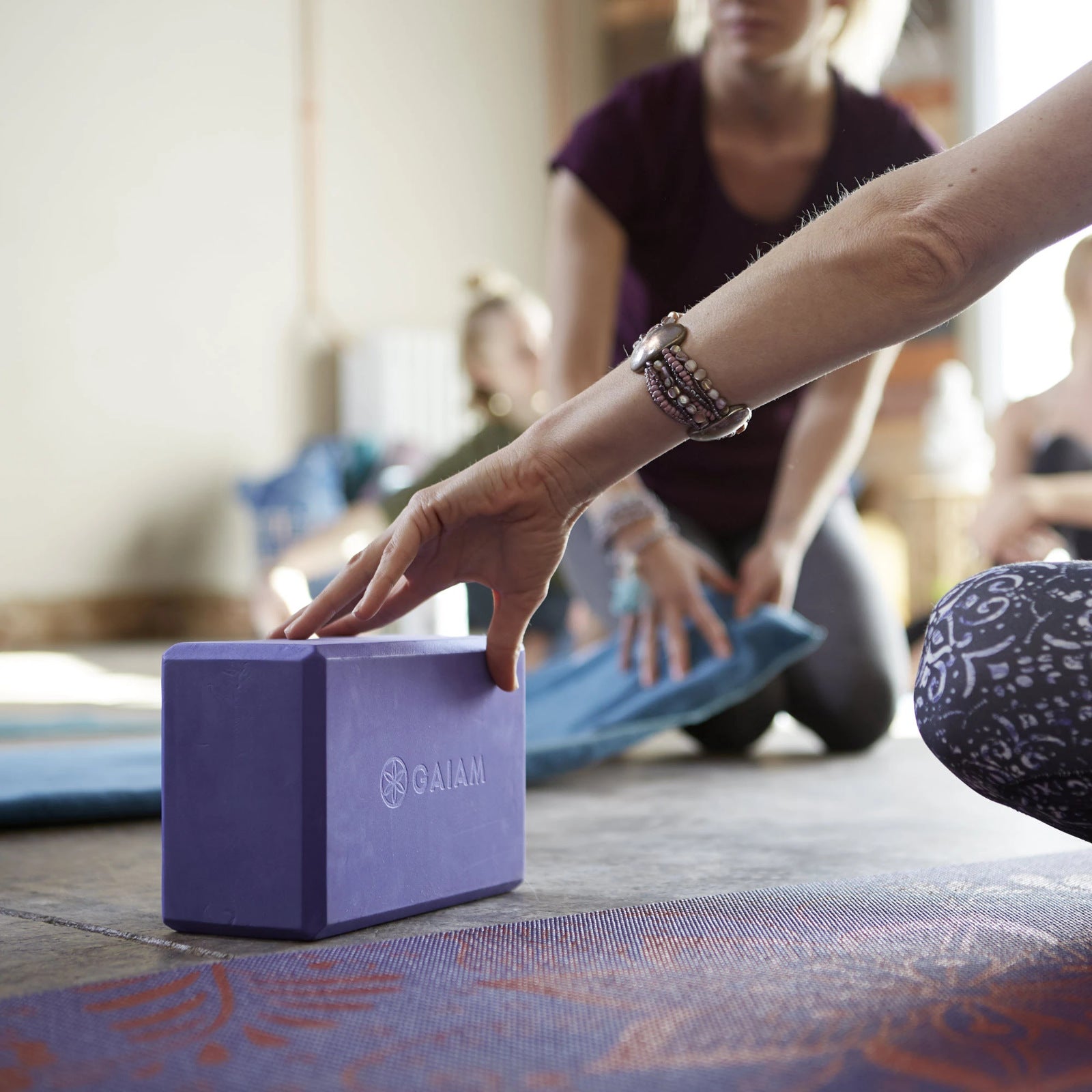 GAIAM KOSTKA DO JOGI Z PIANKI FIOLETOWA 52214