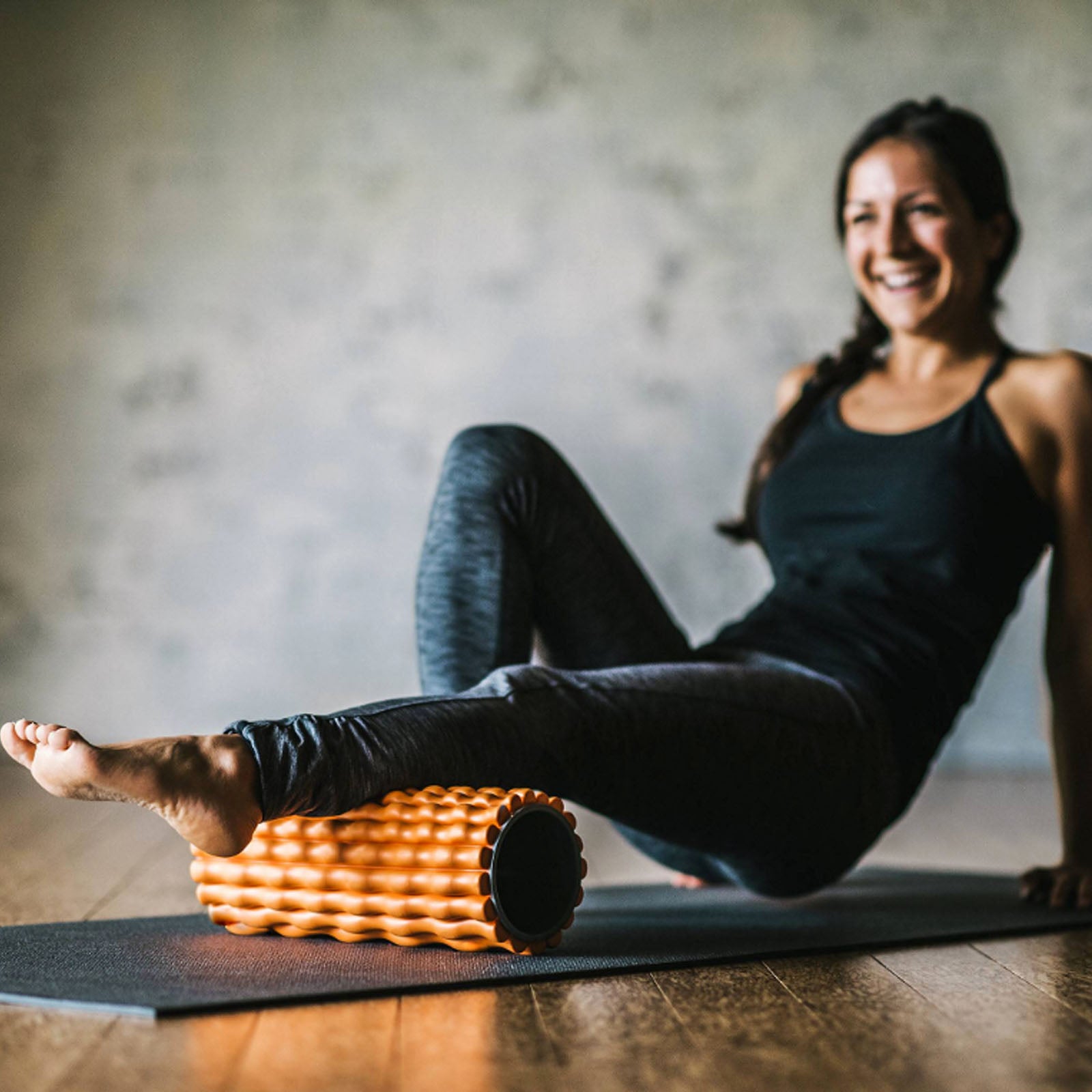 GAIAM DEEP TISSUES MASSAGE ROLLER 61793