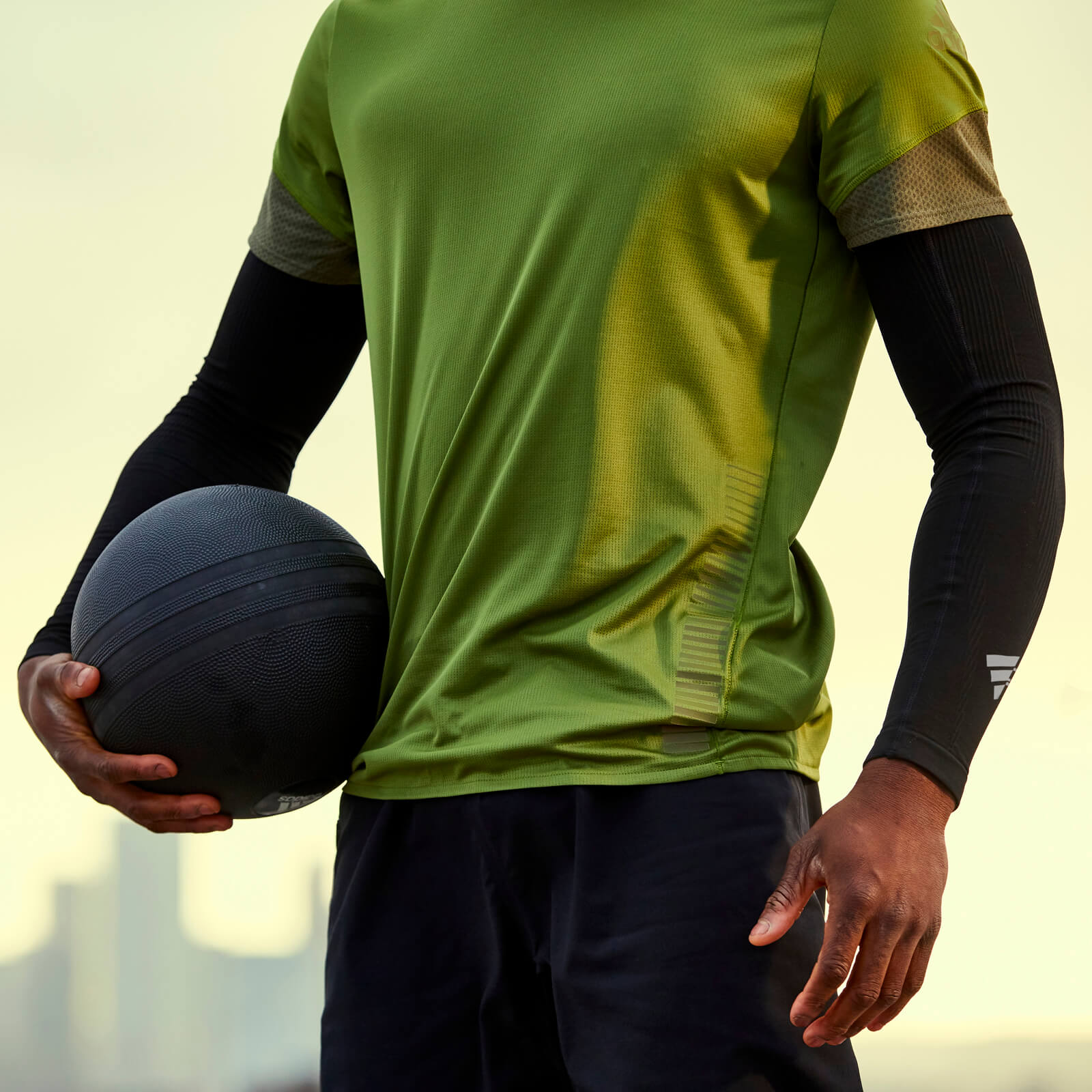 ADIDAS COMPRESSION SLEEVES BLACK S/M ADSL-13023BK