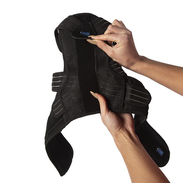 KP207 M ONE FITNESS KOREKTOR DRŽENÍ DRŽENÍ