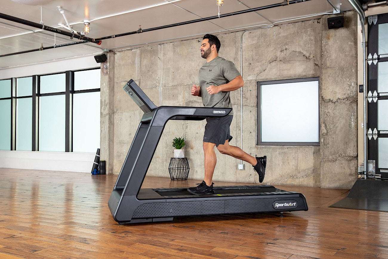 SportsArt ELITE T674 Treadmill 16" SENZA DISPLAY