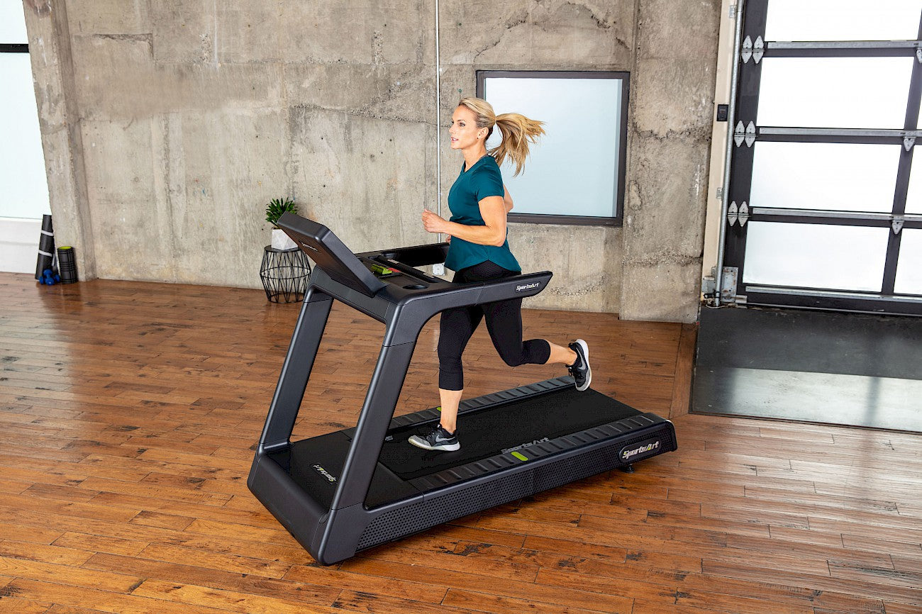 SportsArt ELITE T674 Treadmill 16" SENZA DISPLAY