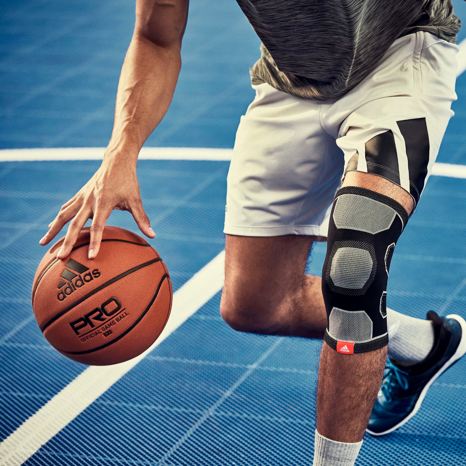ADIDAS OPASKA STABILIZUJĄCA KOLANO S ADSU-12521BK