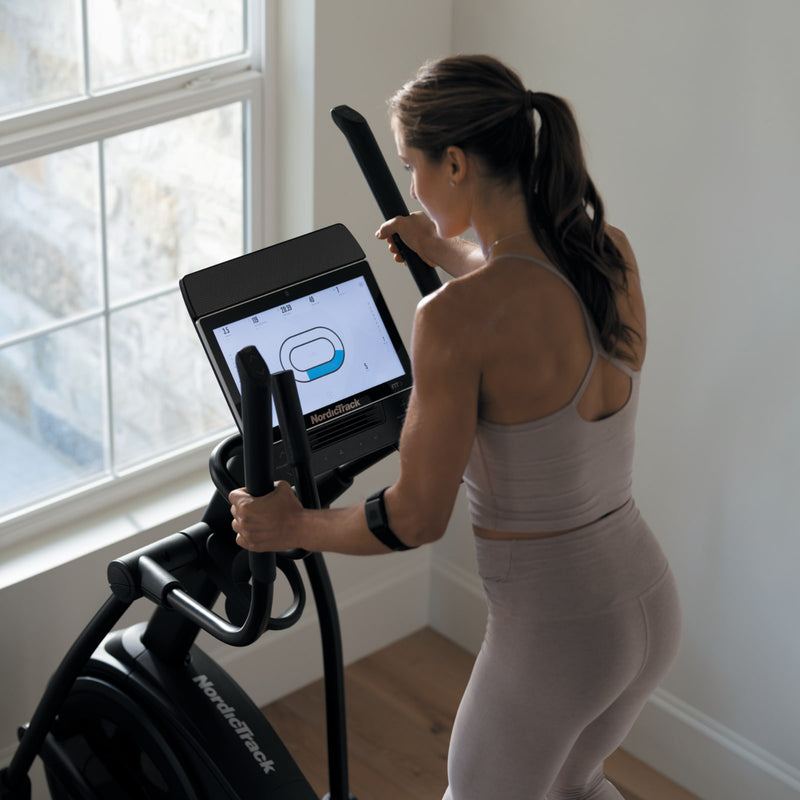 Programovatelný eliptický trenažér NORDICTRACK AIRGLIDE 14i