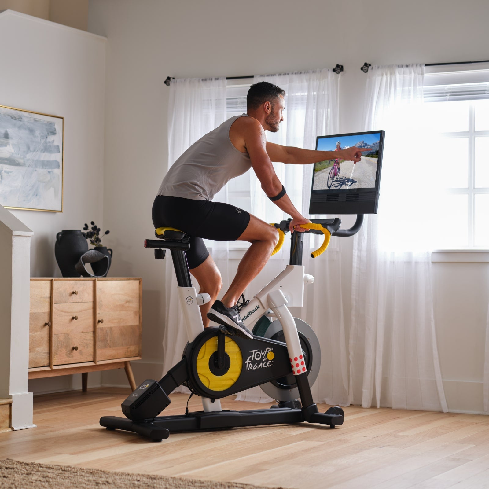 Nordictrack Tour De France Spinning Bike + 1 Year iFit 