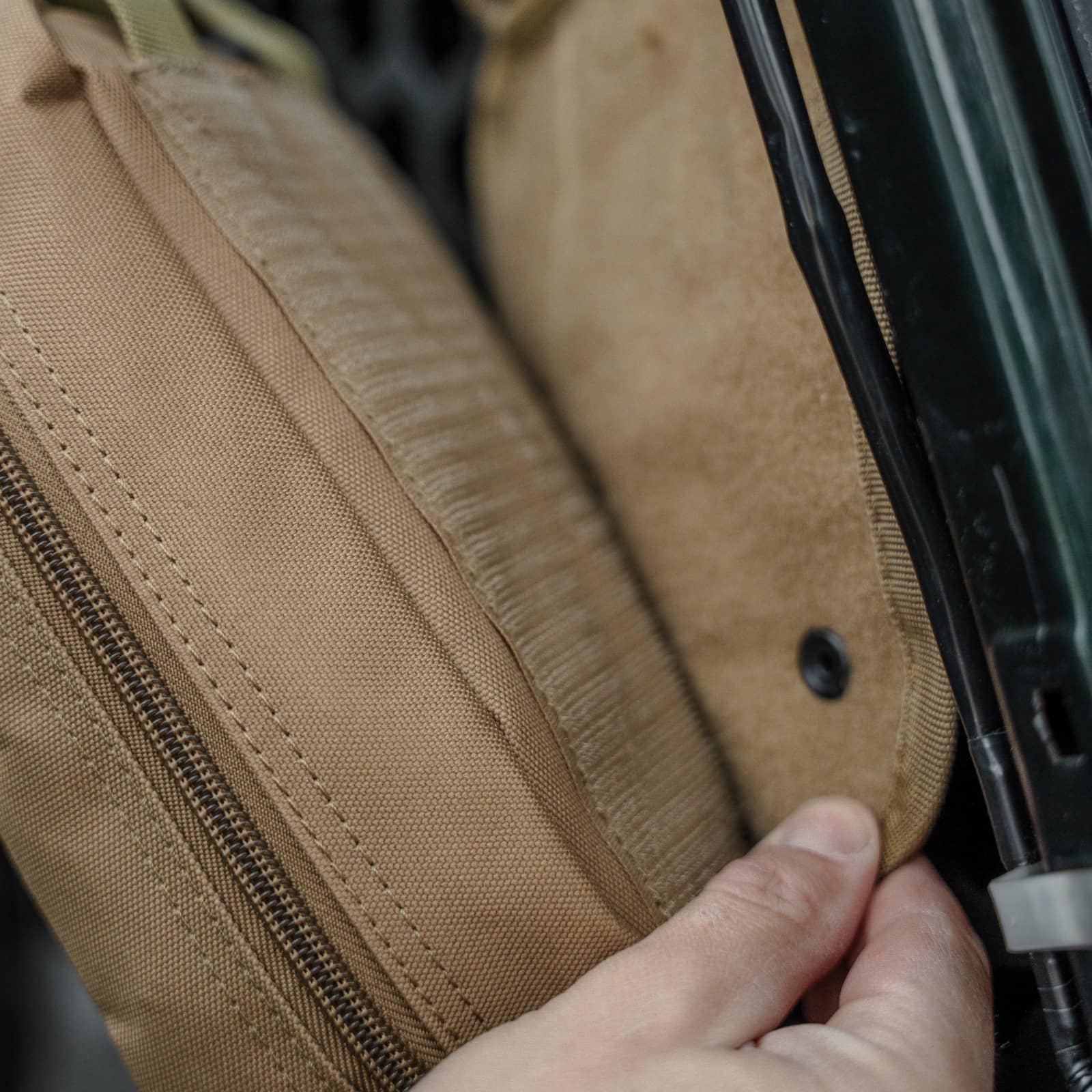 Taktická brašna Offlander MOLLE s velcro lékárničkou khaki 