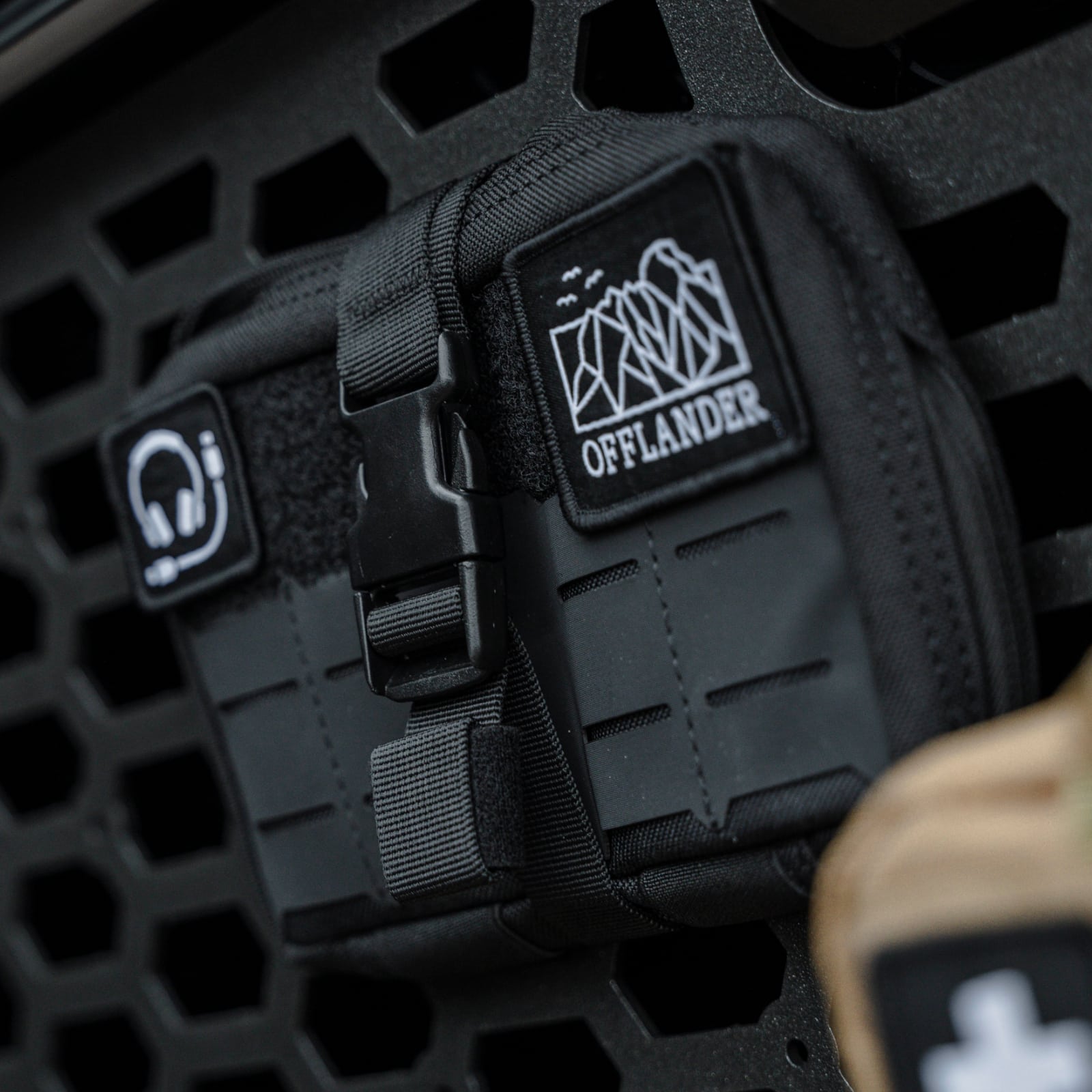OFFLANDER MOLLE TACTICAL BAG WITH VELCRO FOR POWERBANK AND CABLES BLACK