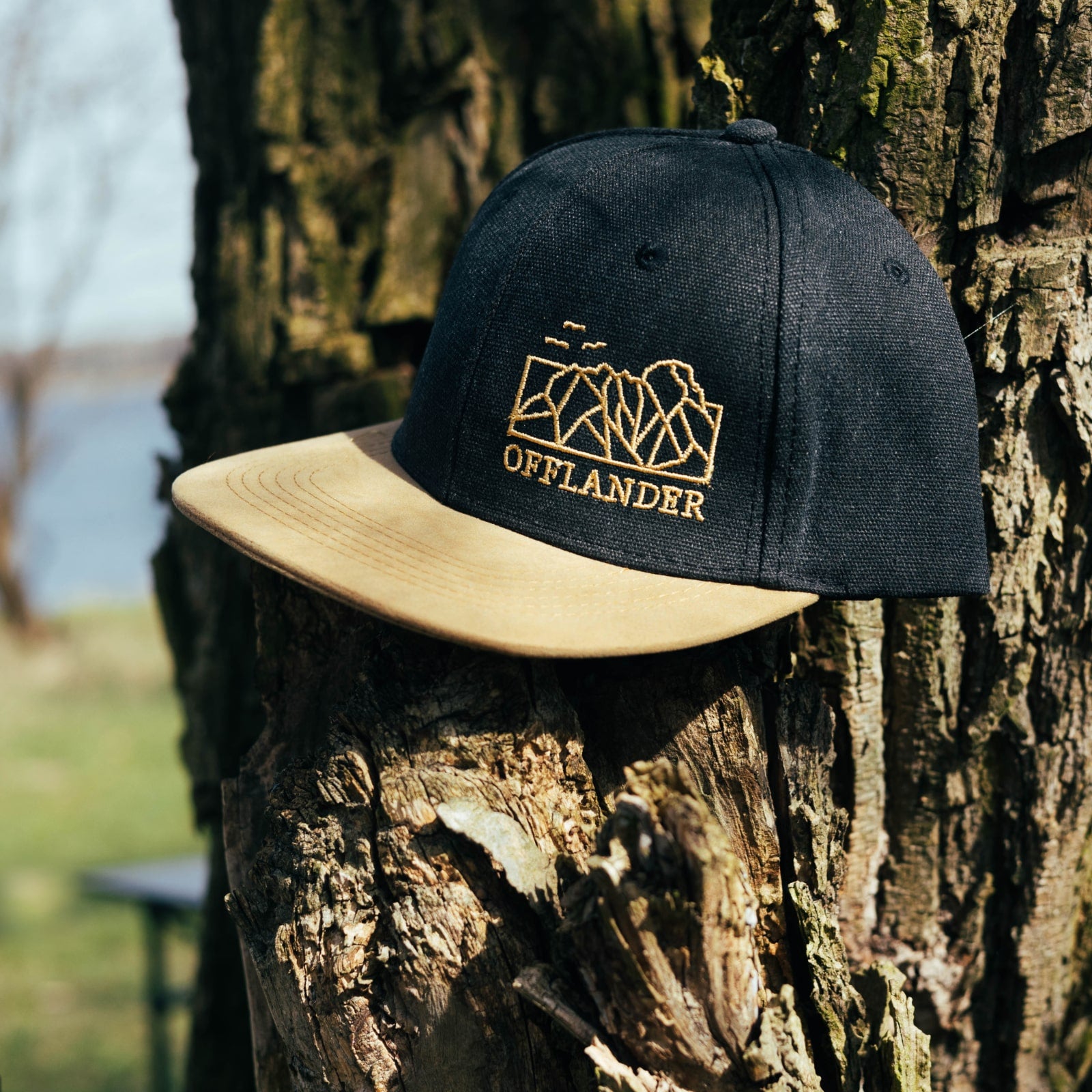 OFFLANDER CZAPKA Z DASZKIEM SNAPBACK