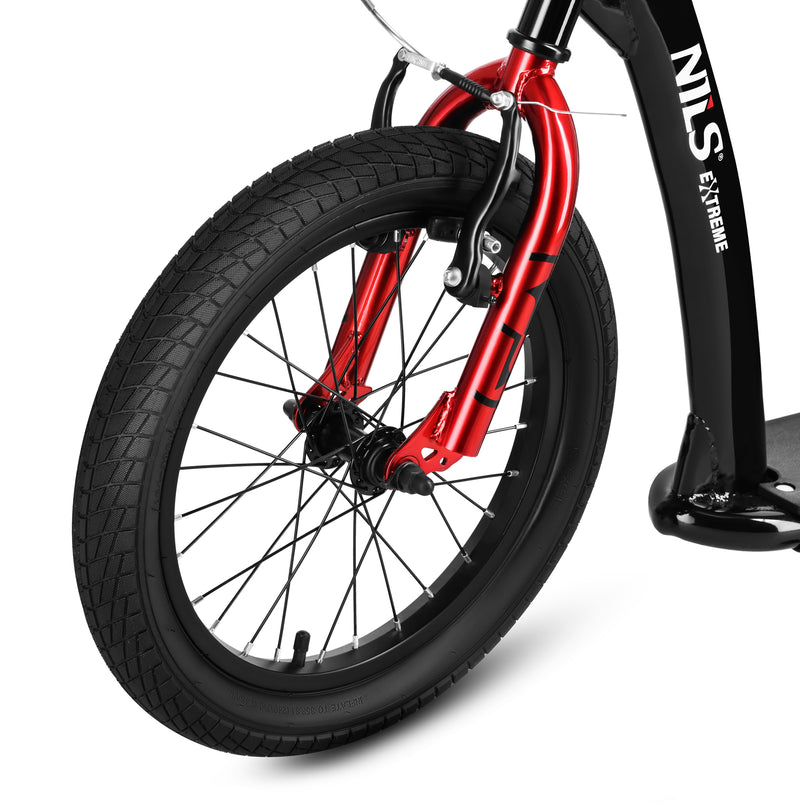 WH10612 SKÚTR S NAFUKOVACÍMI KOLEČKY 16/12'' NILS EXTREME