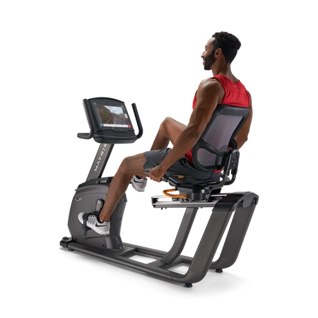 Rower poziomy MATRIX R30 z konsolą XIR