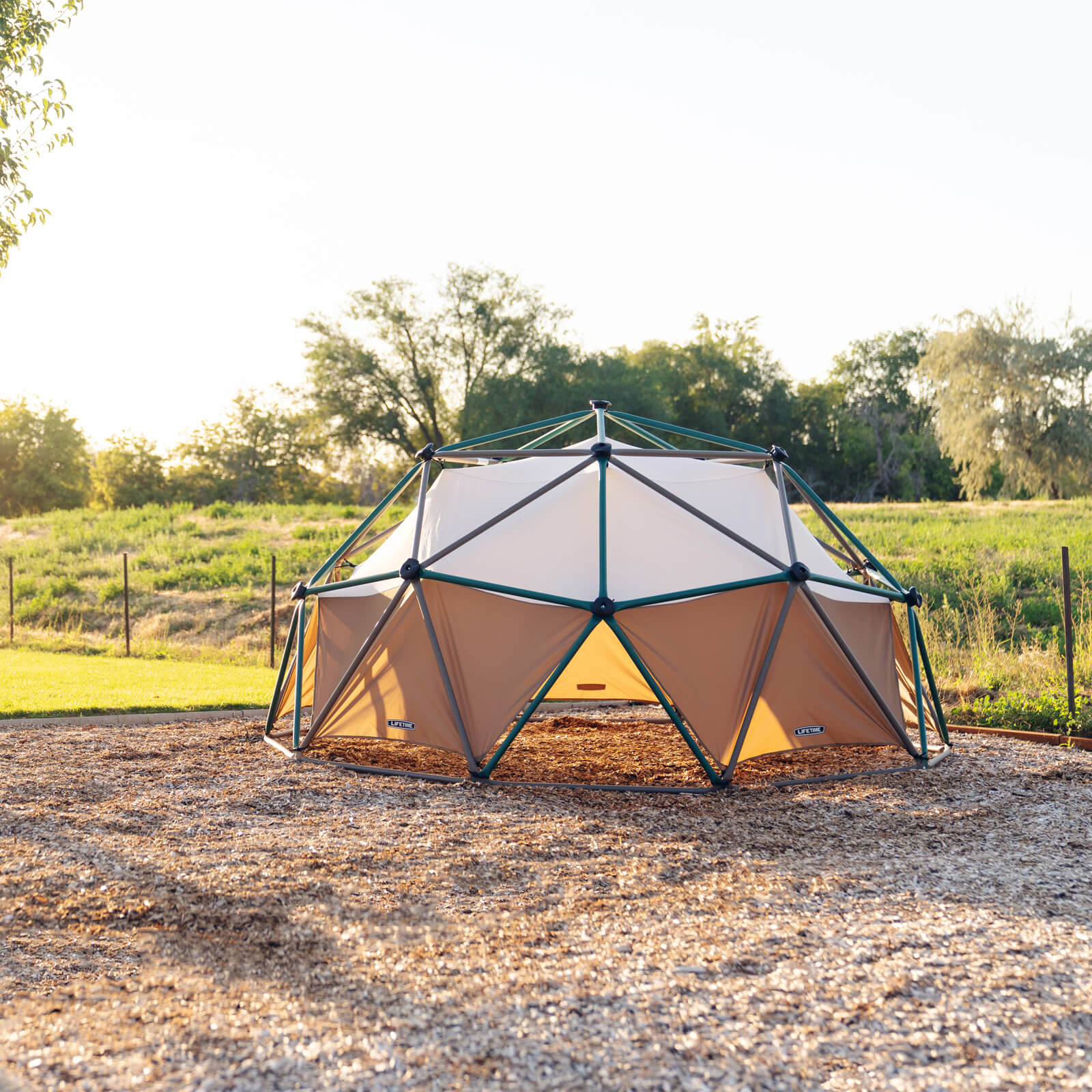 LIFETIME GEODOME CLIMBING DOME WITH TENT 90612