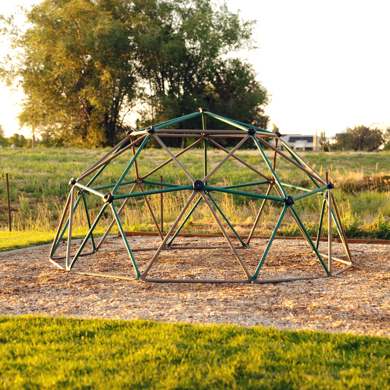 LIFETIME GEODOME CLIMBING DOME WITH TENT 90612