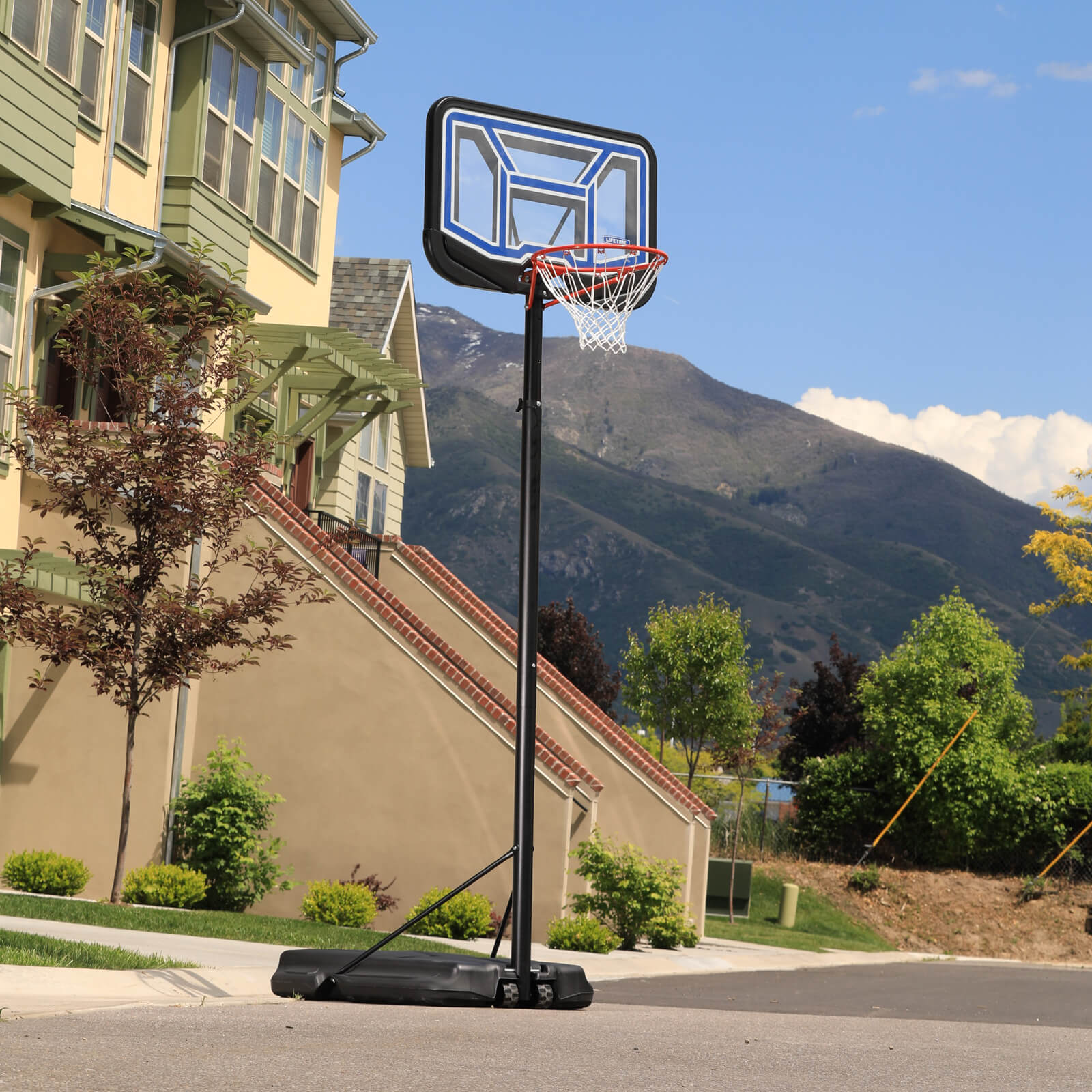 LIFETIME BASKETBALL STAND 44" LOGAN 90819