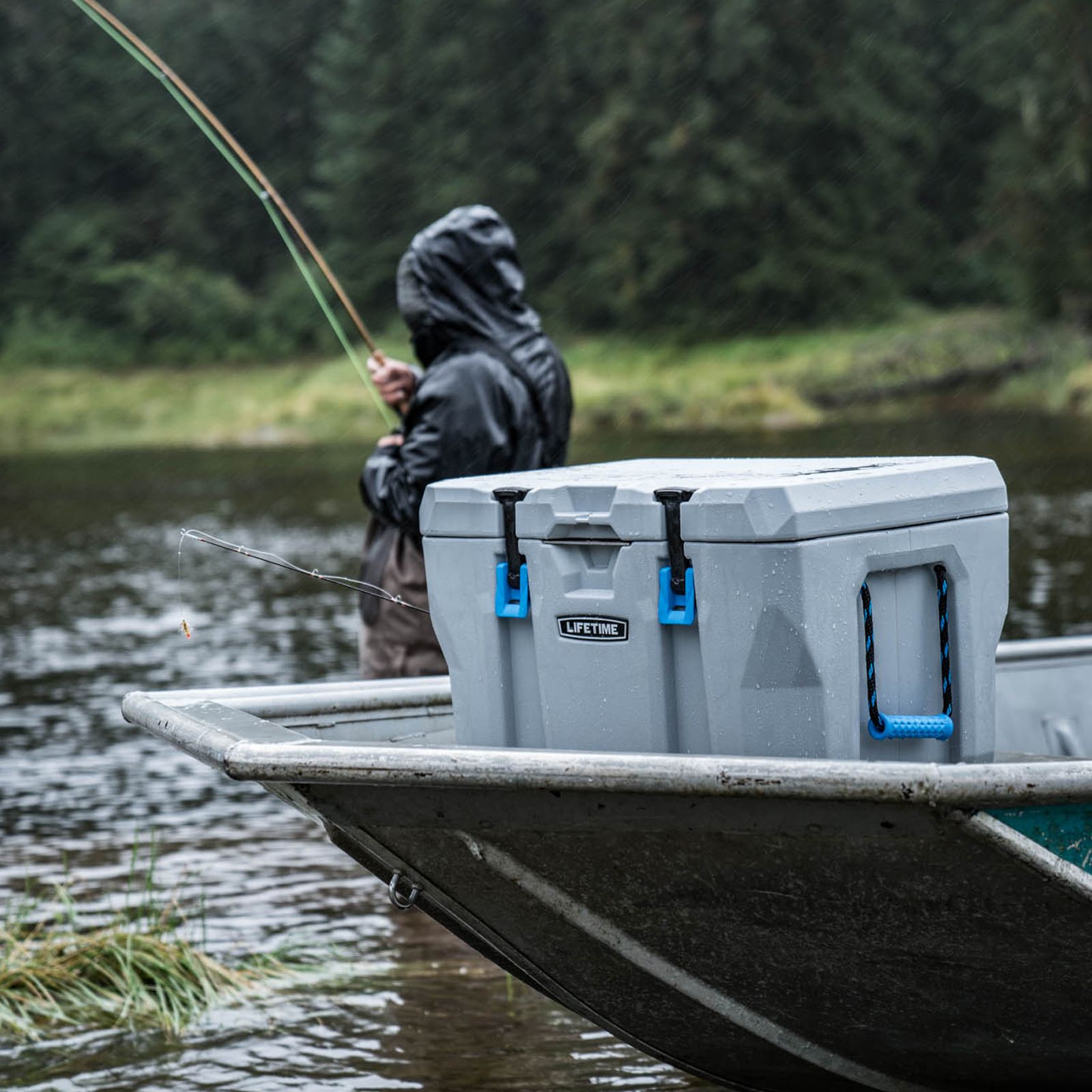 LIFETIME 52 L TRAVEL COOLER