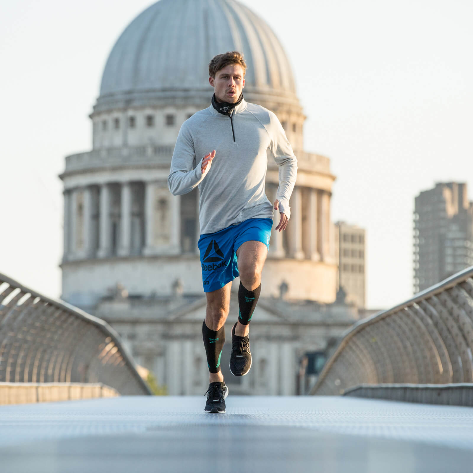 REEBOK RUNNING COLLAR THERMOACTIVE RRAC-10138BK