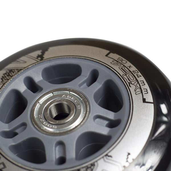 PU 90x24 82A ČERNÁ (4 ks) + ABEC-9 CHROM (8 ks) NILS EXTREME SET