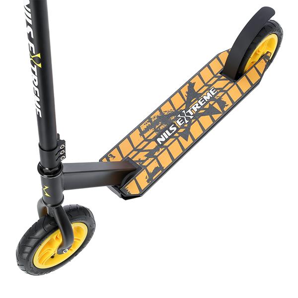 HC020 YELLOW SCOOTER WITH PUMPED WHEELS NILS EXTREME