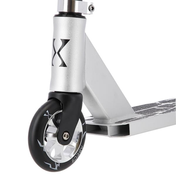 HS110 WHITE TRICK SCOOTER NILS EXTREME