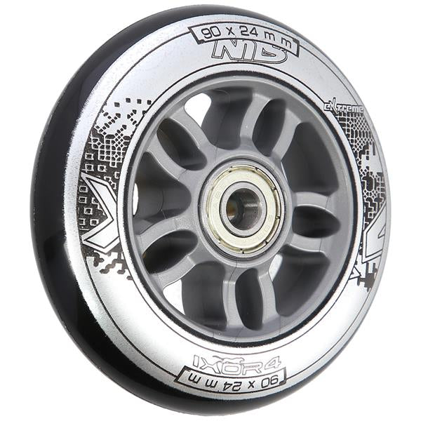 PU 90x24 82A ČERNÁ N (4 ks) + ABEC-9 CHROM (8 ks) NILS EXTREME SET