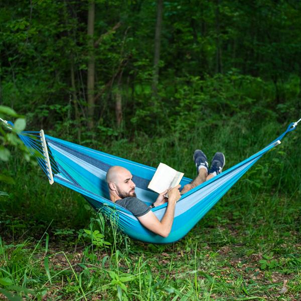 NC9004 BLUE-DARK BLUE HAMMOCK WITH WOODEN BEAM 70CM AND METAL HANDLE NILS CAMP