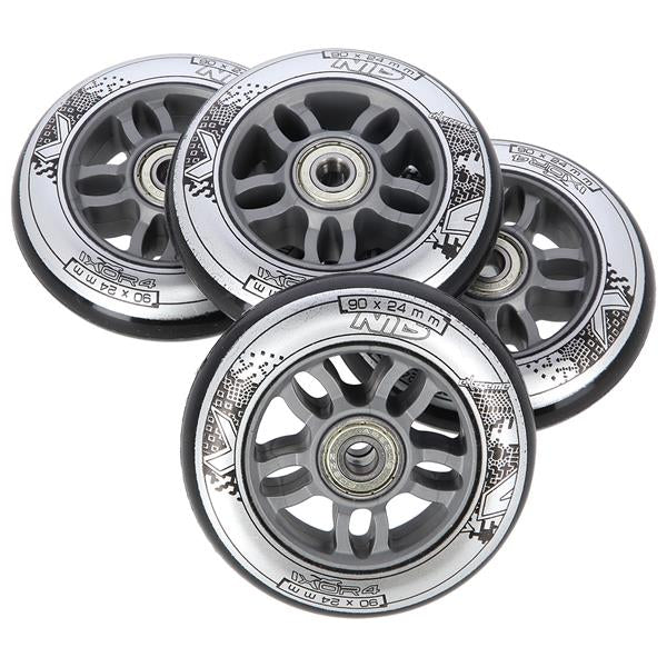 PU 90x24 82A ČERNÁ N (4 ks) + ABEC-9 CHROM (8 ks) NILS EXTREME SET