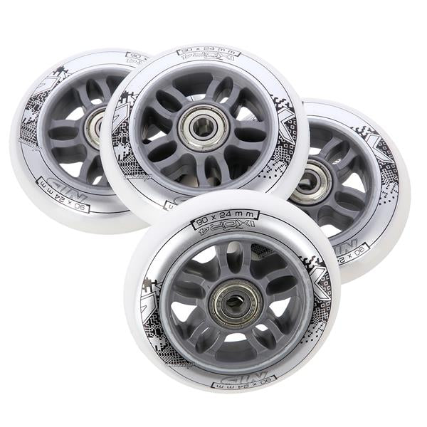 PU 90x24 82A WHITE (4 pcs.) + ABEC-7 CHROME (8 pcs.) NILS EXTREME SET