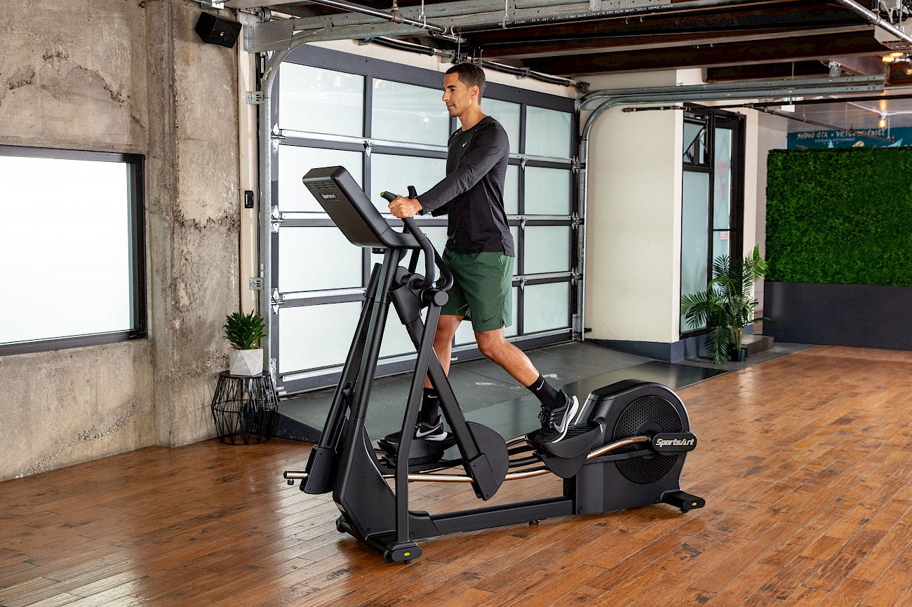 Elliptyk SportsArt E874 13" SENZA DISPLAY
